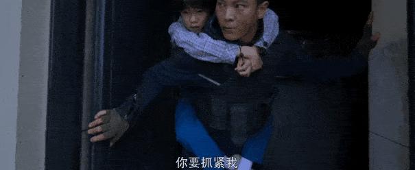 开局就赤身肉搏，这“抗疫神片”突破底线，耗资过亿只配五星差评