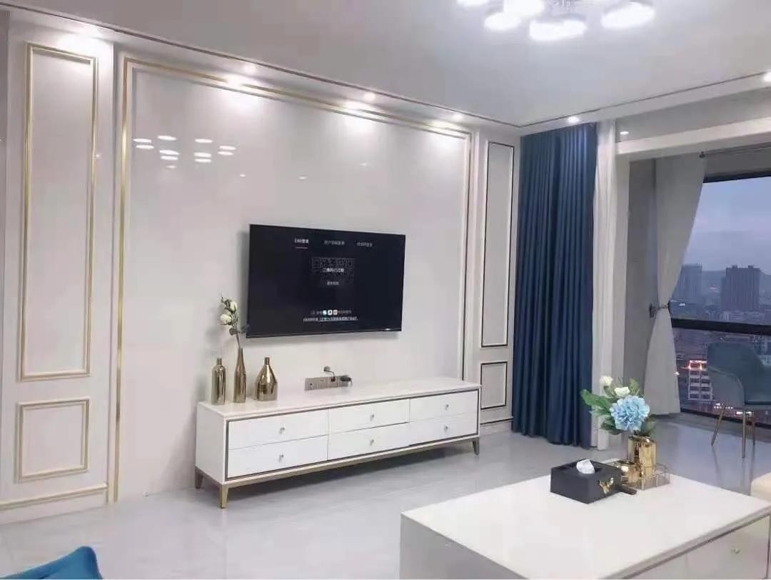 现代简约电视背景墙布效果图大全,电视背景墙现代简约乳胶漆钛金条