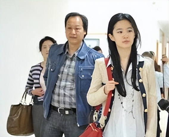 从刘亦菲“变性”，到郭麒麟“约炮”，让人看透了内娱“新*局骗**”