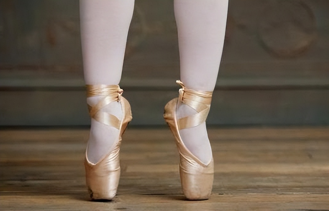 男人每天坚持踮脚尖的八个好处,每天坚持踮脚一个月会有哪些好处