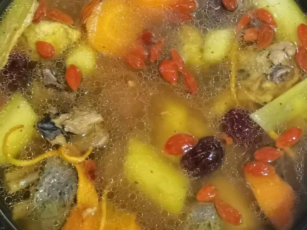 滋阴降火的炖汤配方,祛湿养胃止咳炖汤