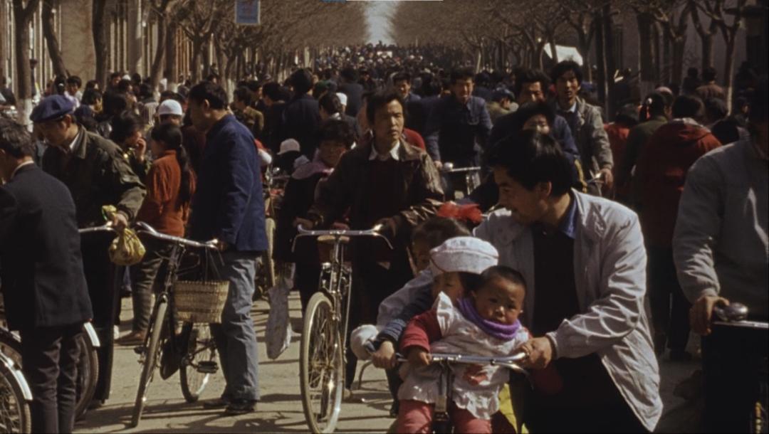 想回乡开小卖部“躺平”？我家四十年经验告诉你没那么容易