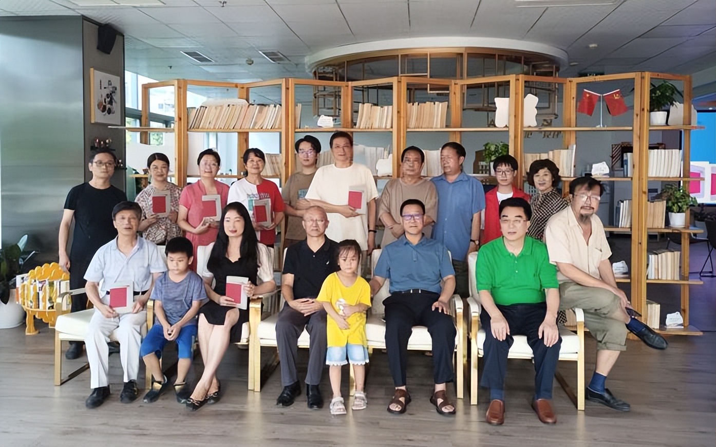 书香阅享锦官城｜在这个炎炎夏日，用诗歌进行一次心灵洗礼