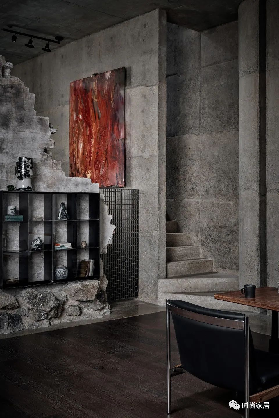 明代老建筑,他买下了一座废弃很久的古宅