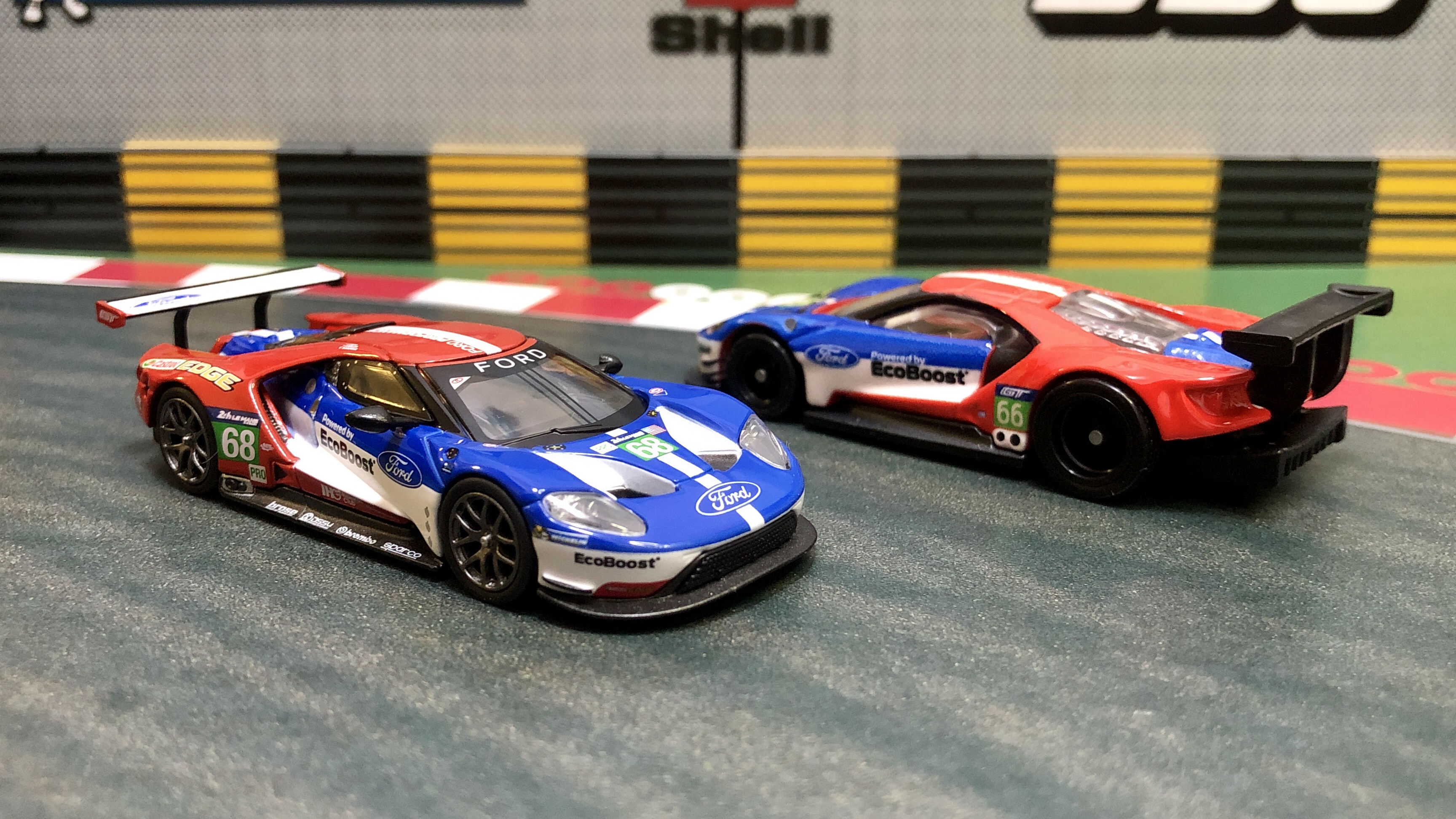 MINIGT的FordGTLM，真实的勒芒赛道传奇