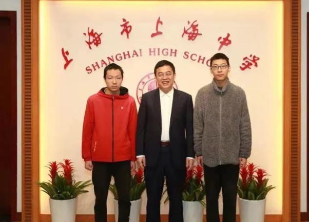 国际数学奥赛中国队夺金视频,全球数学竞赛韦东奕为什么没参加