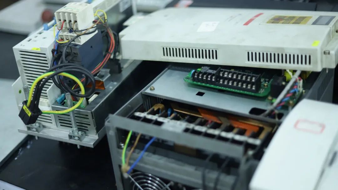 工业机器人维修视频,工业机器人主板维修视频