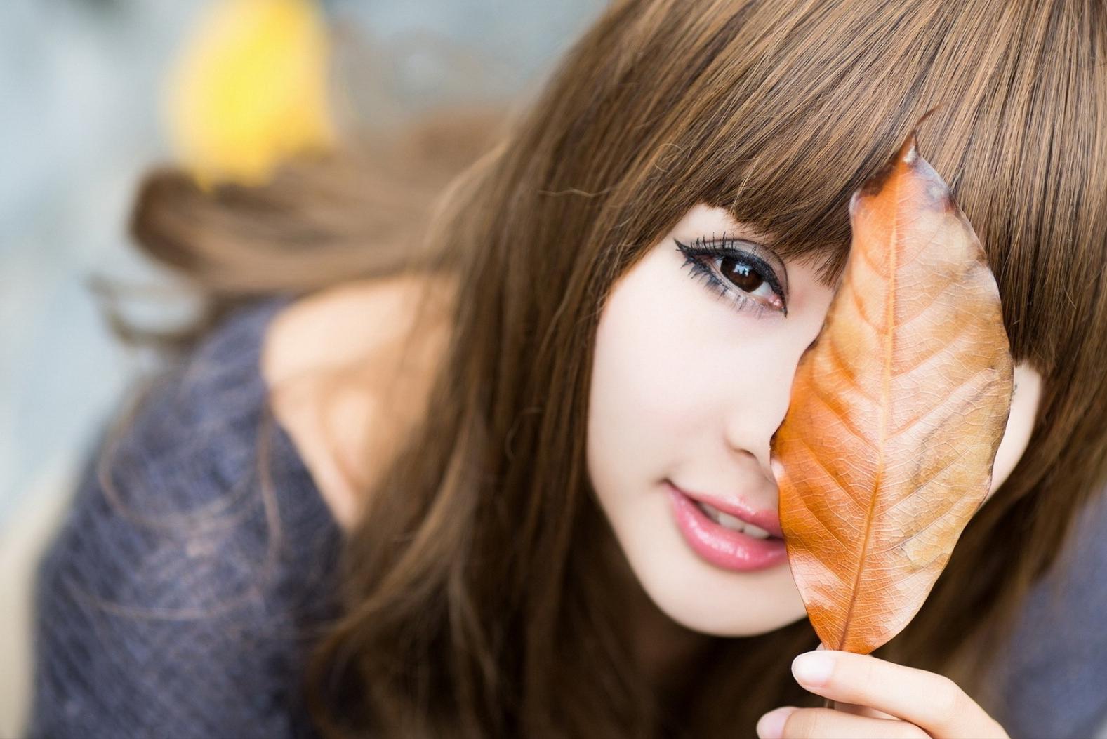 女孩平时习惯性夹腿，是怎么回事？