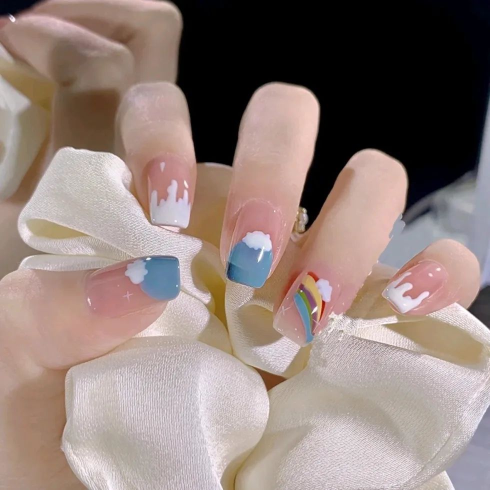 秋冬纯色美甲显白高级跳色高清,夏日美甲显白短甲可爱卡通儿童