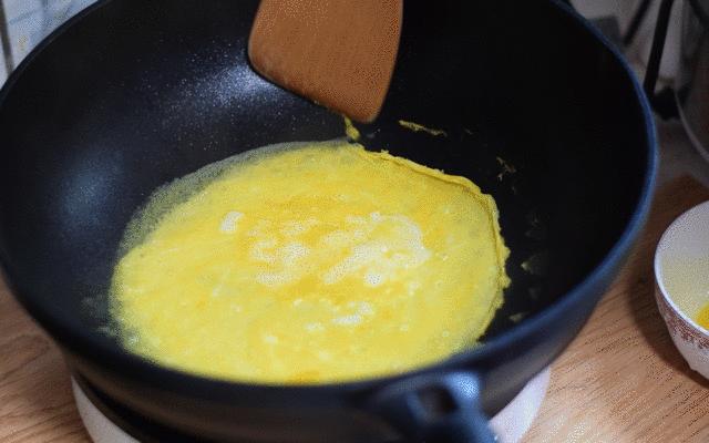 九阳大磨王不粘锅二代锅底掉皮,九阳大磨王不粘锅无油煎蛋