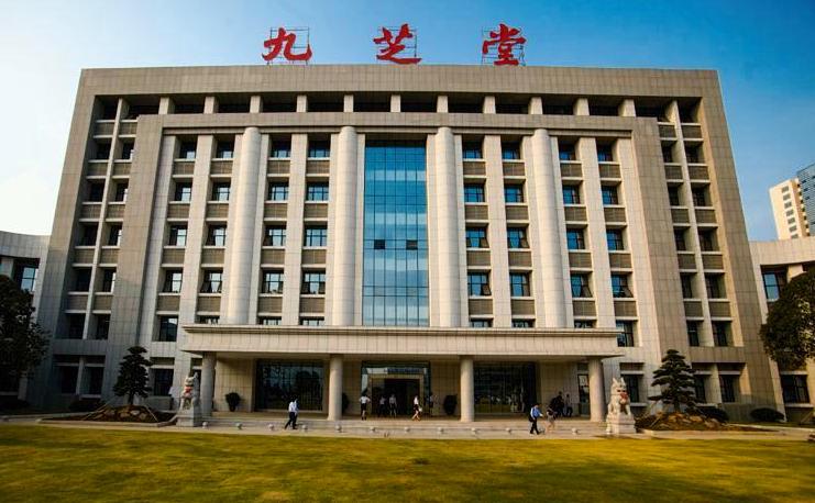 2008年上海富豪自杀，妻子继承70亿遗产，14年赚310亿，至今单身