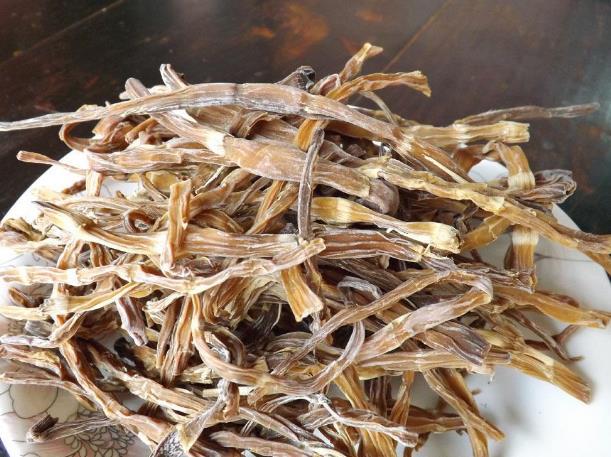 新鲜春笋吃不完怎么做成笋干,竹笋的家常做法吃不完怎么保存