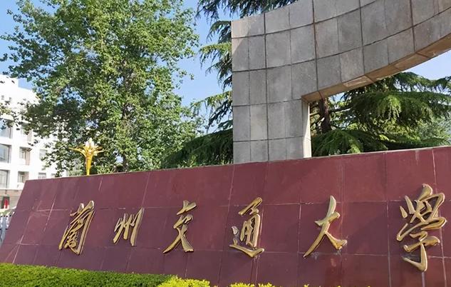 地产大亨王石简历,地产大佬王石简介