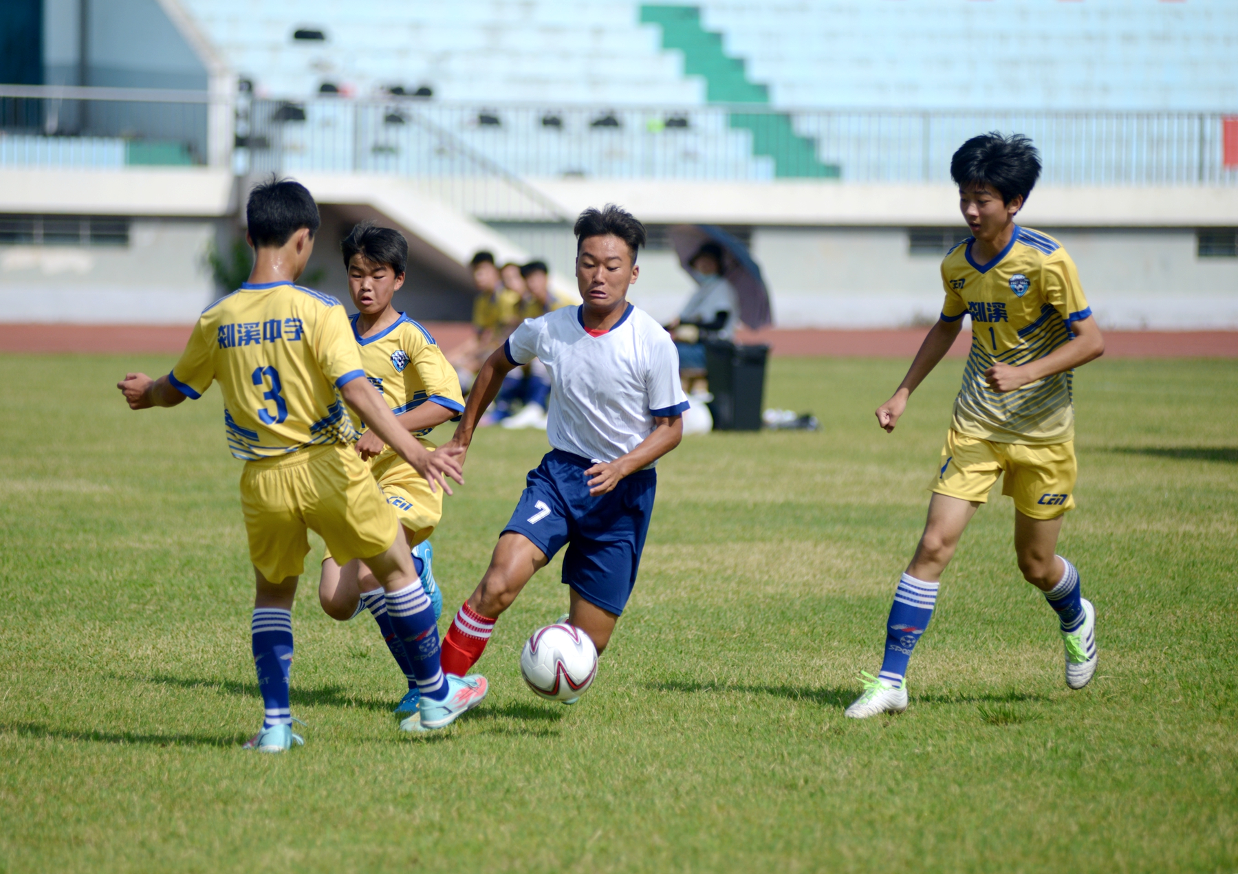 宁波市2021届足球八人制校园联赛,奉化初中联赛今年会有足球比赛吗