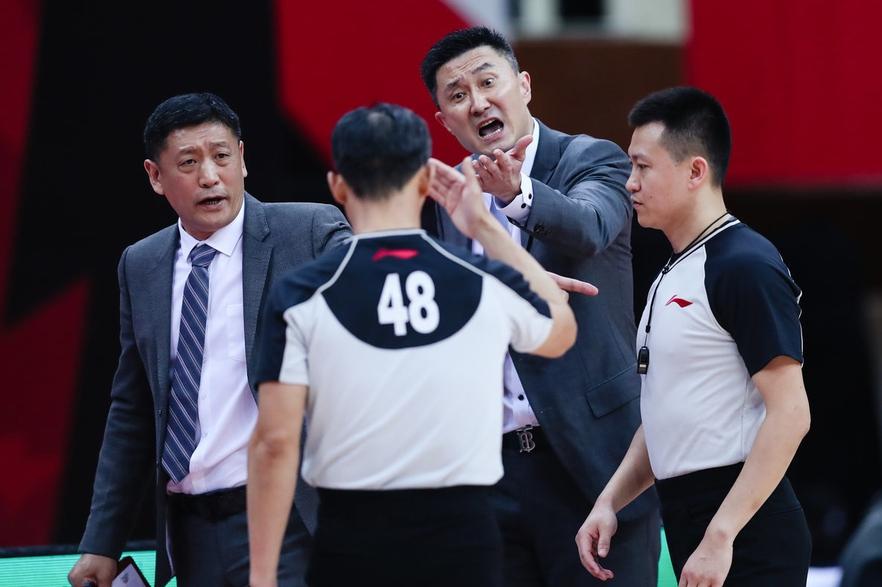 龙狮25-19不惧老大哥，广东11-0重建优势，马尚14+3神采奕奕！