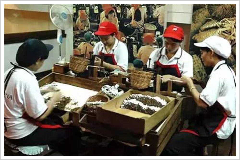 比李嘉诚还富有的富豪,比李嘉诚还有钱的香港人