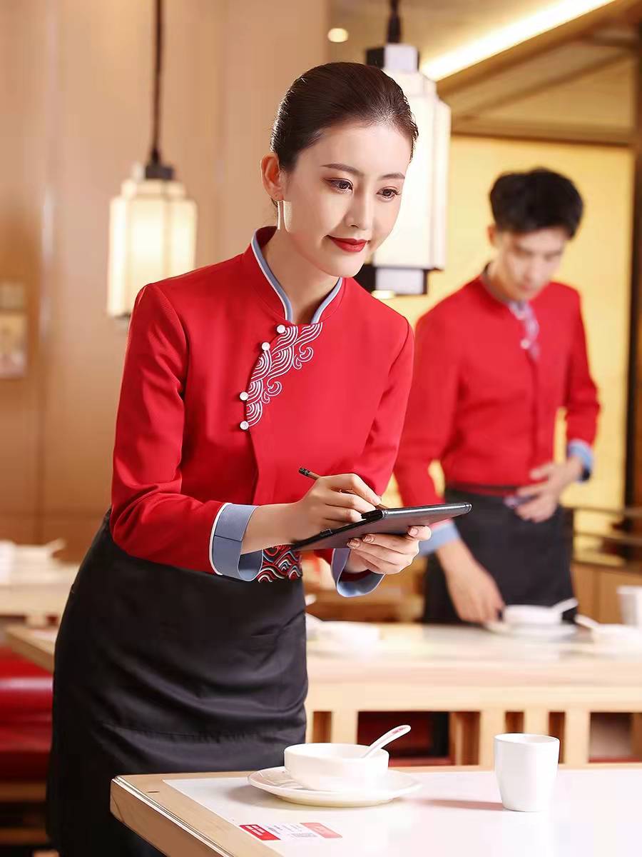 酒店工作服条纹,工作服内卷到什么程度了