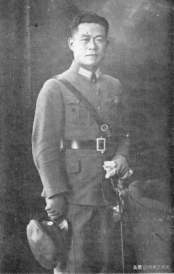 昆仑关战役粤军第一个冲上高地,昆仑关战役第五军三个师长
