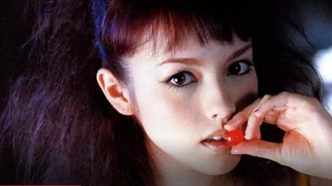 日本创作型歌手CarolineLufkin飘渺甜美的旋律