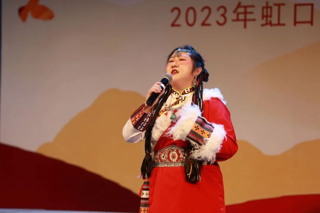 虹口人为她庆生！