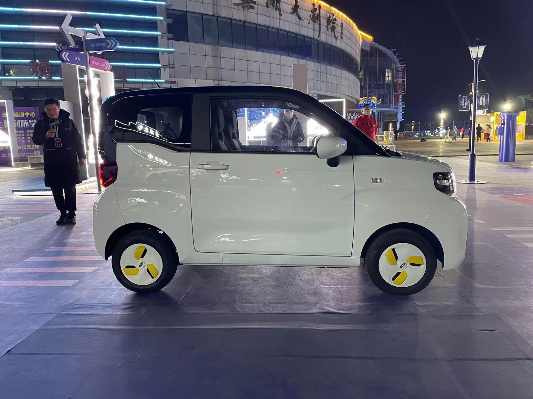 奇瑞qq冰淇淋和东风风光miniev,奇瑞qq冰淇淋第一批车是不是好车