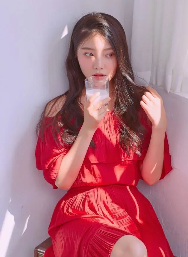 徐冬冬被网友恶搞：椰奶我只喝冬姐喂的