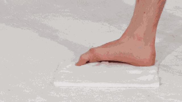 跑步脚痛要不要休息,跑步脚后跟不舒服怎么办