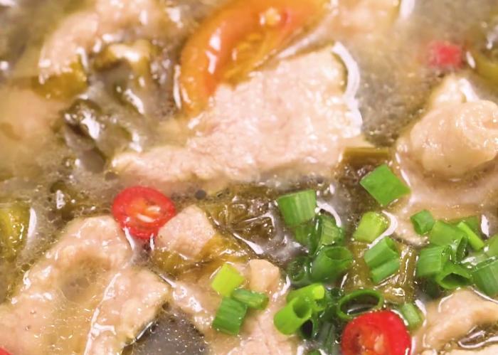 酸菜滑肉汤窍门,酸菜滑肉的正宗做法