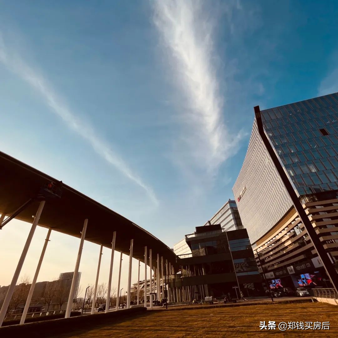 新田360郑州国贸店,新田城国贸360