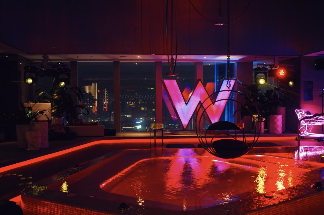 这世界是个巨大的游乐场,这世界就是巨大的游乐场