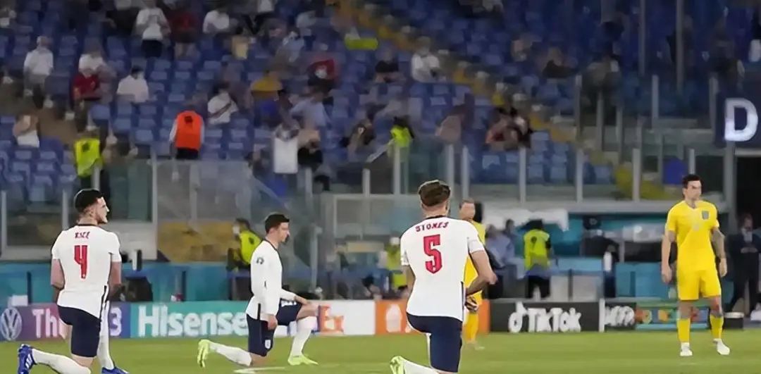 他们为何在世界杯赛场，发出“无声呐喊”？