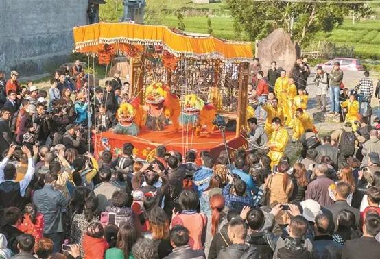 相逢意气为君饮全诗书法,相逢意气为君饮的为怎么读