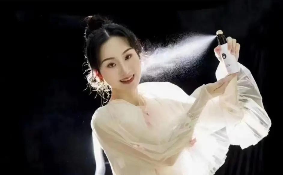 u牌护肤品对痘痘有用吗,u牌化妆品能祛痘吗