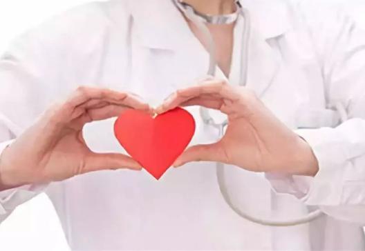 女性女裤有黄尿渍正常吗,女性裤头上带有褐色血渍什么原因