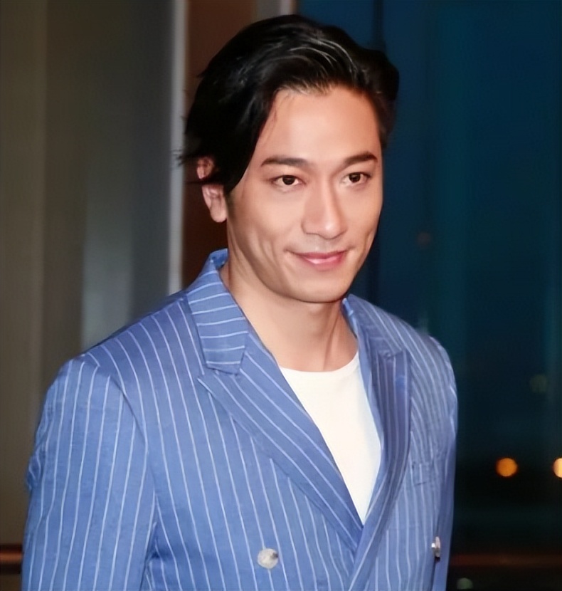 张馨予一手烂牌打出王炸的水平,张馨予一手烂牌打王炸