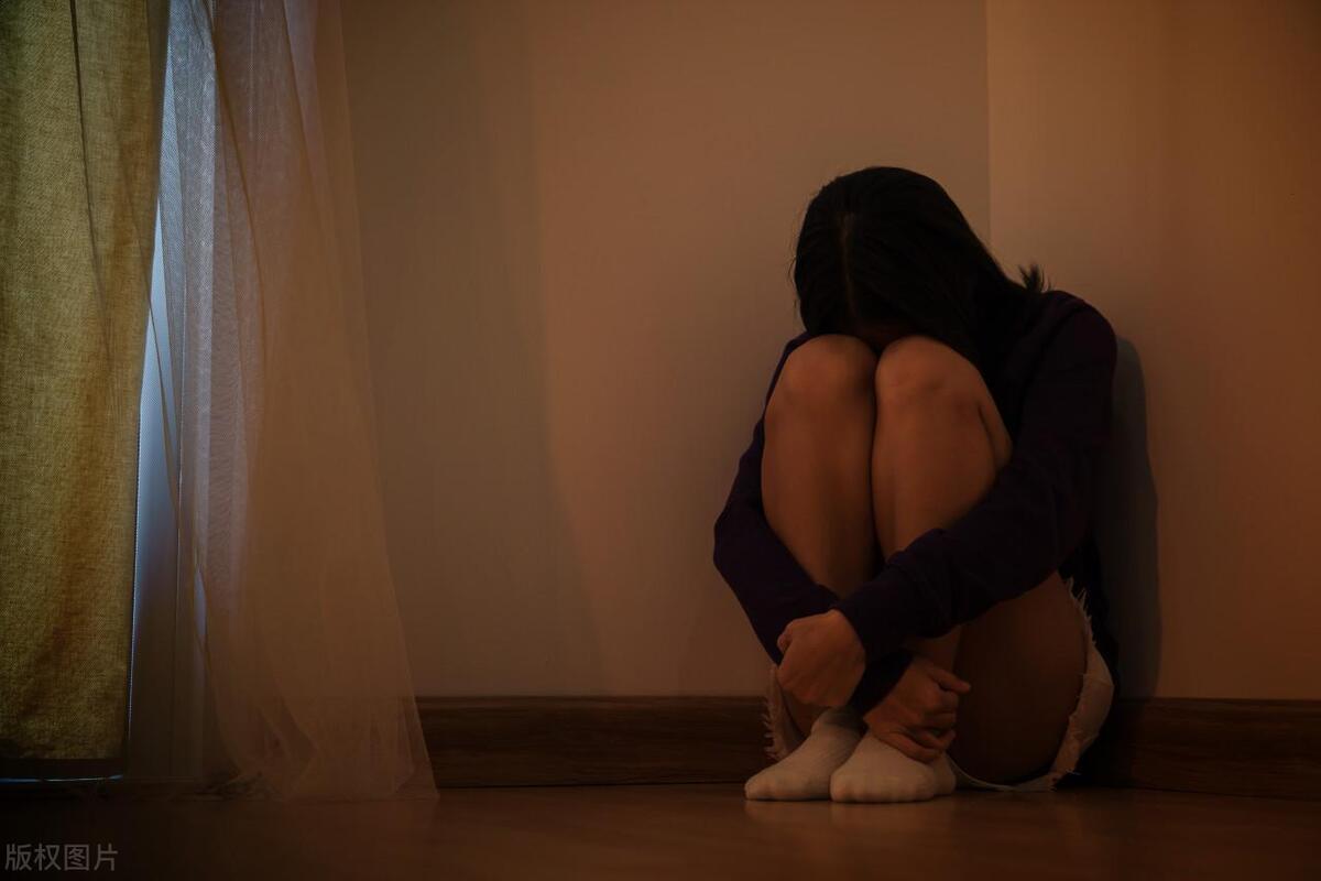 怎样摆脱抑郁焦虑情绪,无法排解的孤独感该怎么办