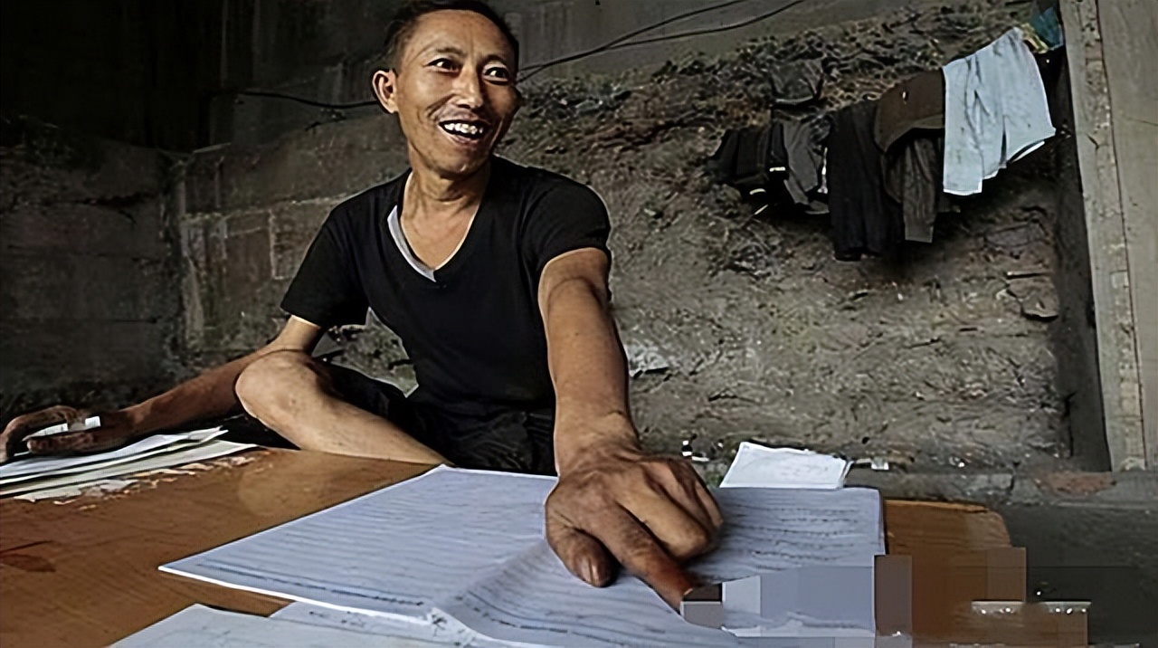 拾荒男子梦到一等奖数字，花18年写出彩票秘籍，直言：能赚800亿