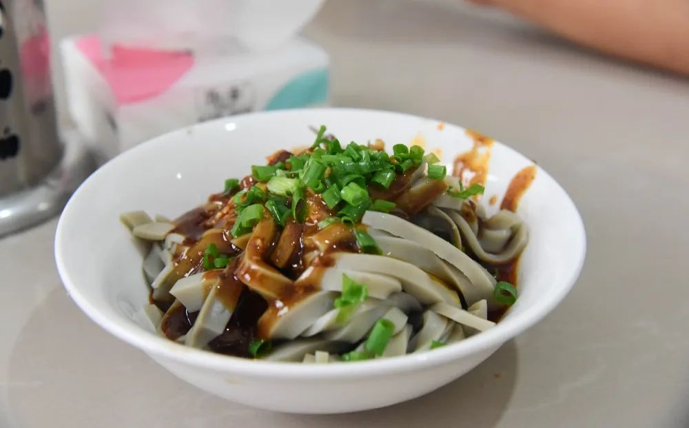 如果你要写盐亭，就不要只写盐亭