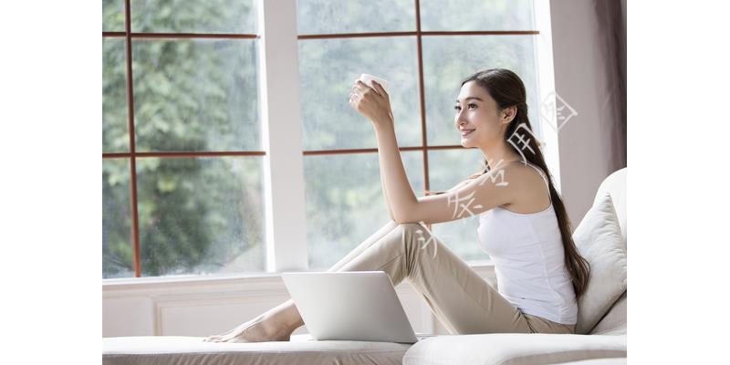 几岁男孩和父母分开睡最好,叛逆期男孩要求和父母分房睡