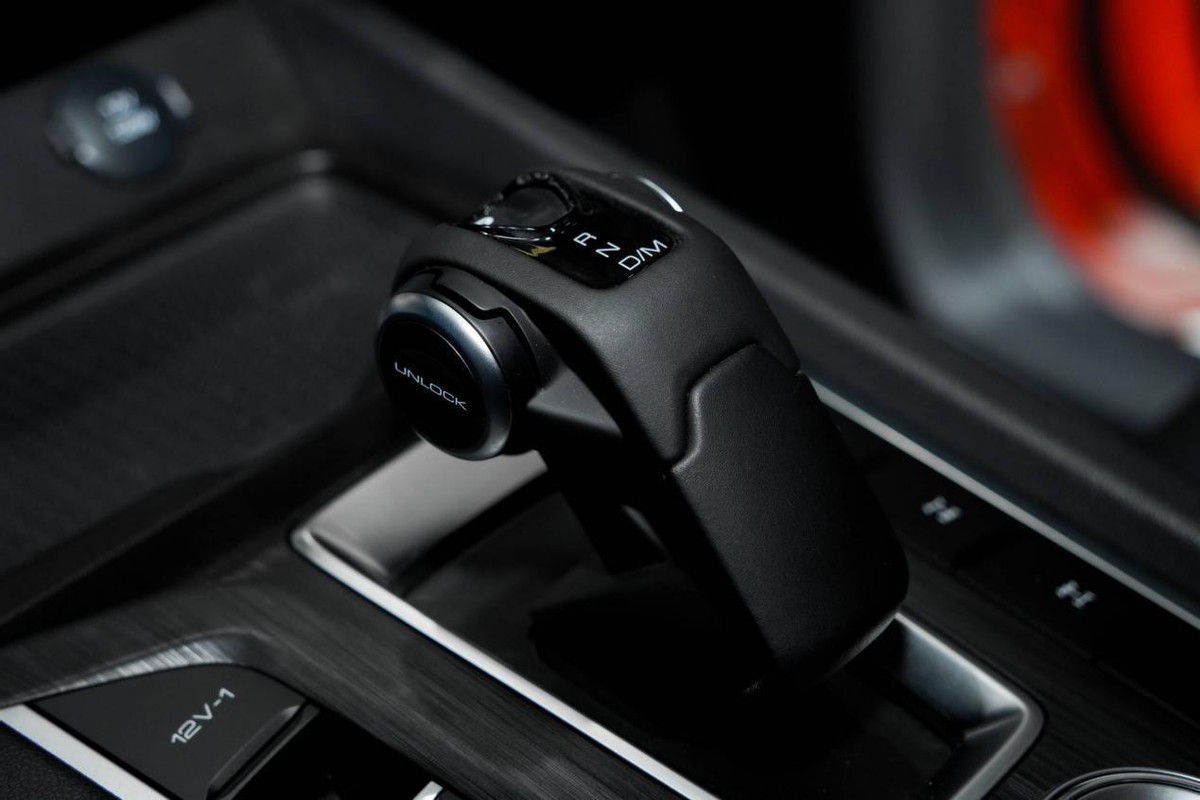 23款长城越野炮柴油四驱进阶版,23款长城越野炮自动四驱高阶版