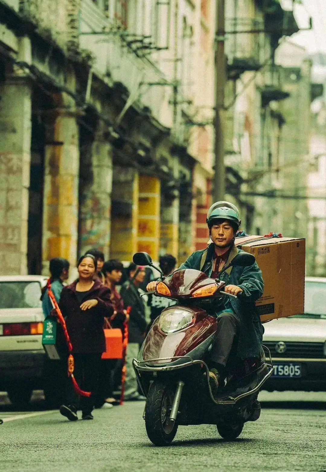 开年《狂飙》的江门，为什么传统且洋气？