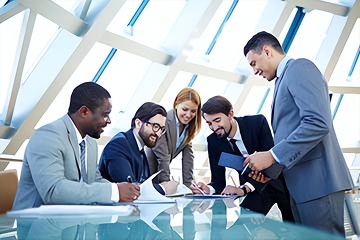 商务英语写作能力培养与思考,商务英语专业简介及培养目标