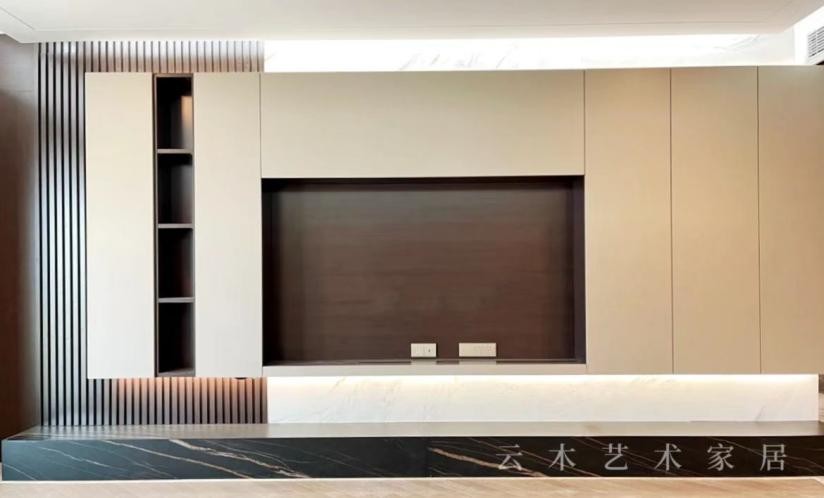 现代简约电视柜怎么选实用,电视机挂墙上时电视柜如何选