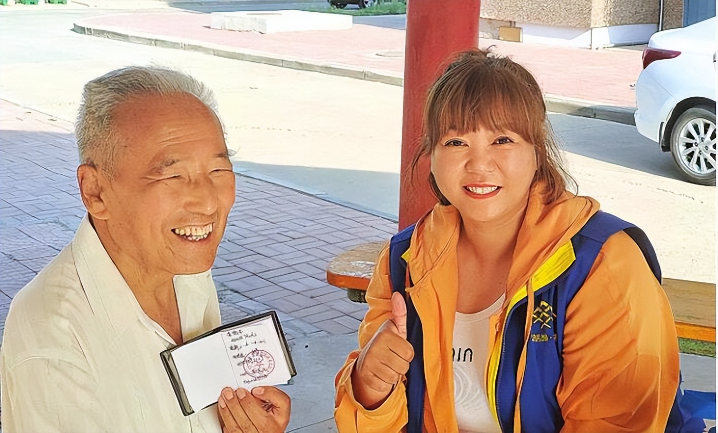 150个爱心记事本的护老故事