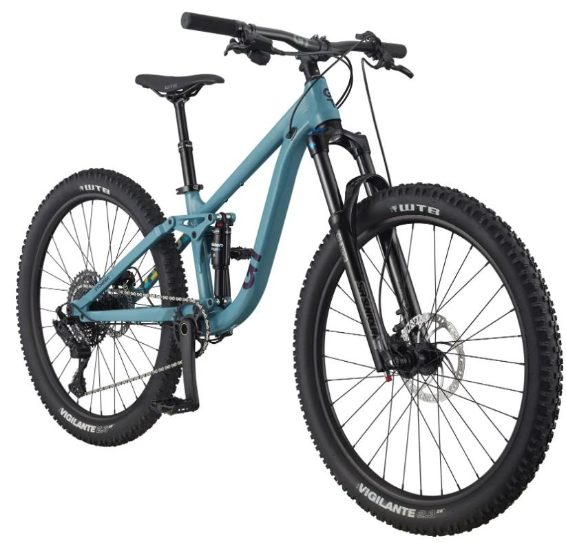 小个子福音GT推出青少年软尾StomperFS