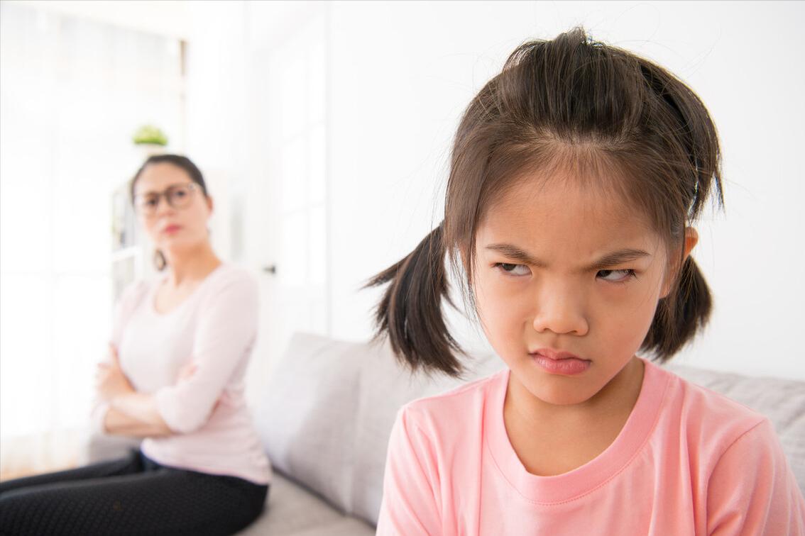 2岁的孩子动不动就发脾气、哭闹，还难哄？“唐僧念经”法了解下