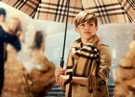 贝克汉姆家族成员近照,贝克汉姆21岁大儿子成豪门女婿