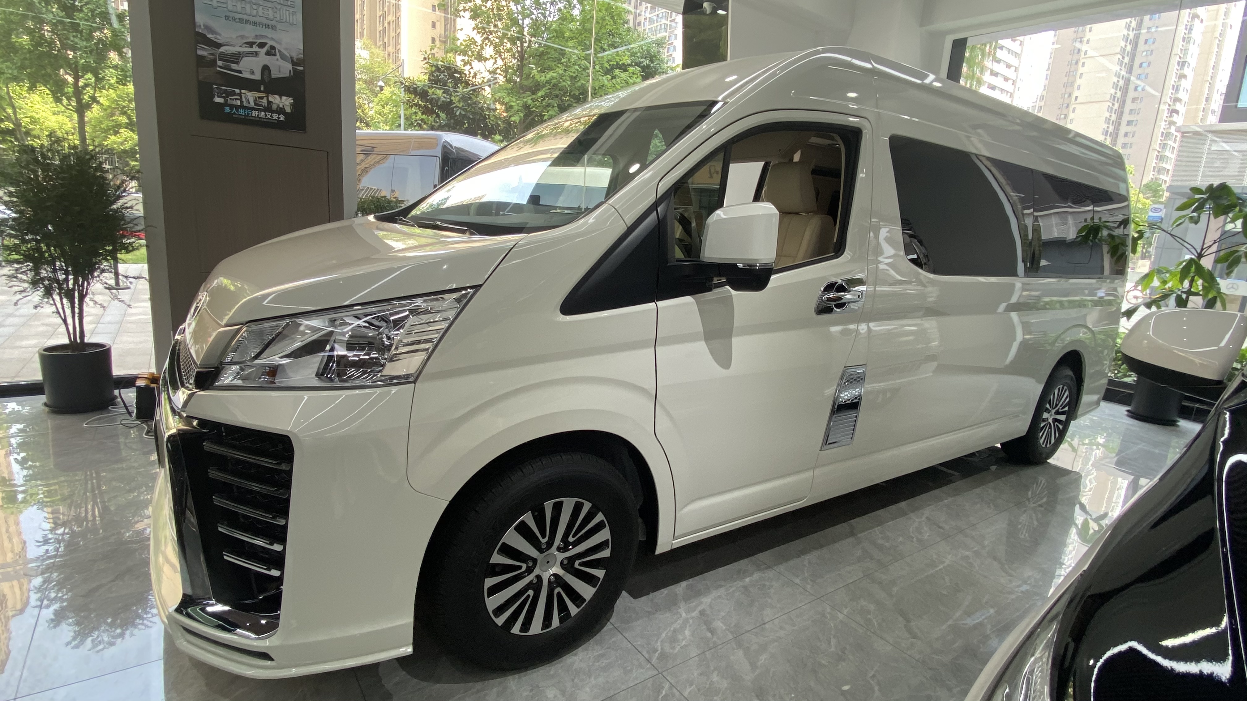 蓝牌九座丰田海狮20万,丰田海狮9座蓝牌进化史