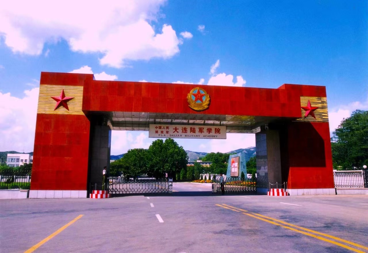 每一次蜕变，都是刻骨铭心：军校的苦，究竟该怎么吃？