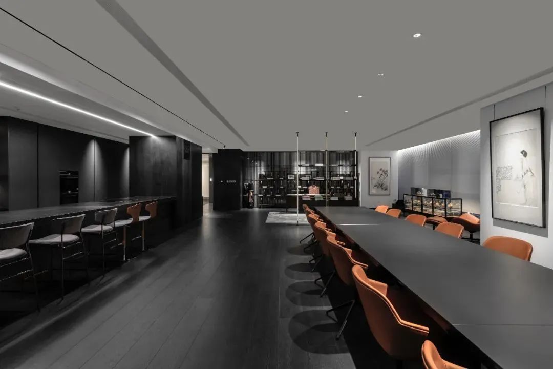 2200m²大宅风范时尚高级黑白配，德国进口复合地板通铺永恒的经典